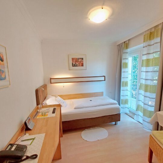 Fröhliches Einzelzimmer Nr. 23